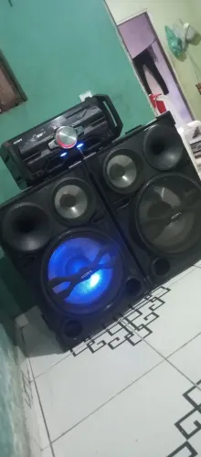 Som Sony SH 200 som potente de qualidade funcionando tudo certinho pendrive bluetooth CD e