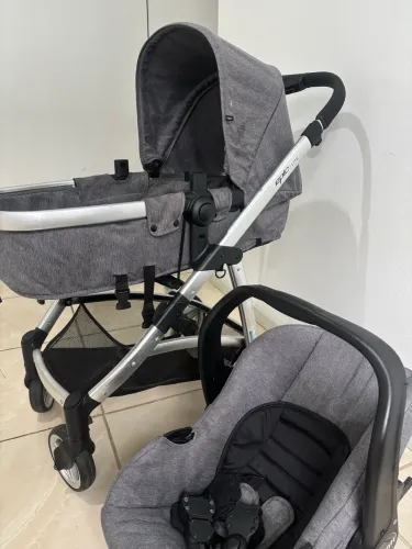 Carrinho Infantil Epic Lite + Bebê conforto 