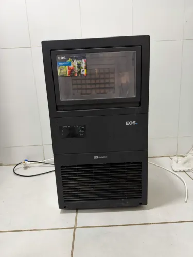Máquina de gelo 45 kg por dia