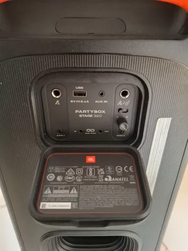 PARTYBOX STAGE 320 + 2 MICROFONES JBL 