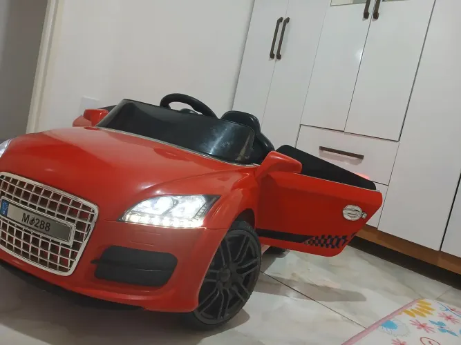 Carrinho elétrico com controle remoto