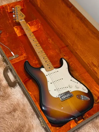 Guitarra Fender Standard México 2011 Sunburst