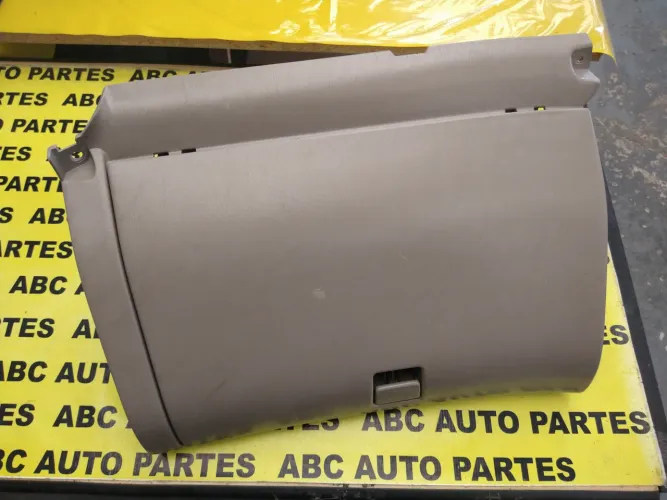 Porta Luva Completo Toyota Corolla Xei 1999 2000 2001 - Leia