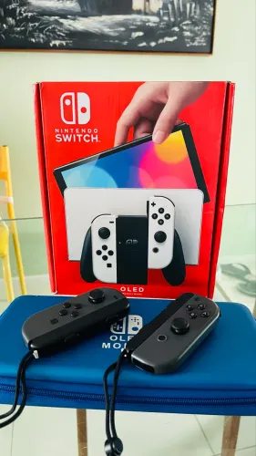 Nintendo Switch Oled (64 + 32 gb)