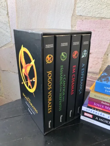 Box de livros Jogos Vozares