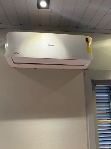 Ar-condicionado Elgin 12000 Quente/frio