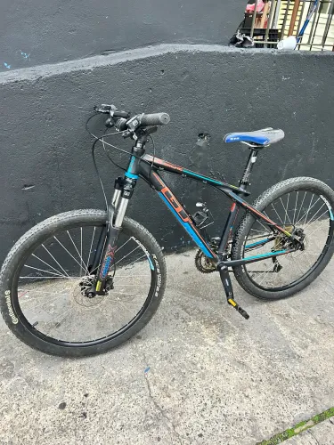 Bicicleta gt aro 26
