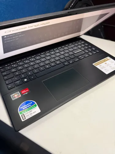 ASUS vivobook 