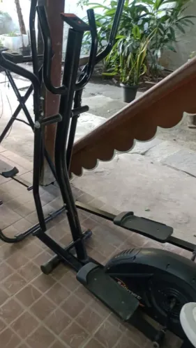 Vendo Elíptico Magnetic Até 120 Kg Em Bom Estado <br>ZAP *<br>Valor 250,00