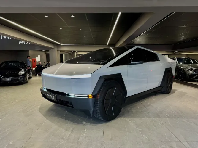 Tesla Cybertruck Foundation 2024