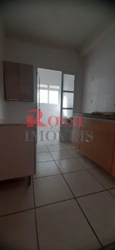 APARTAMENTO À VENDA