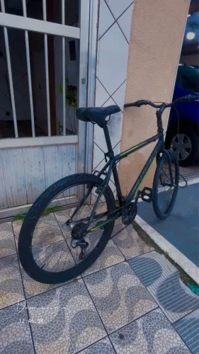 Caloi aro 26 pneus novos nada pra fazer troco em aro 29 tenho volta em $$$$&