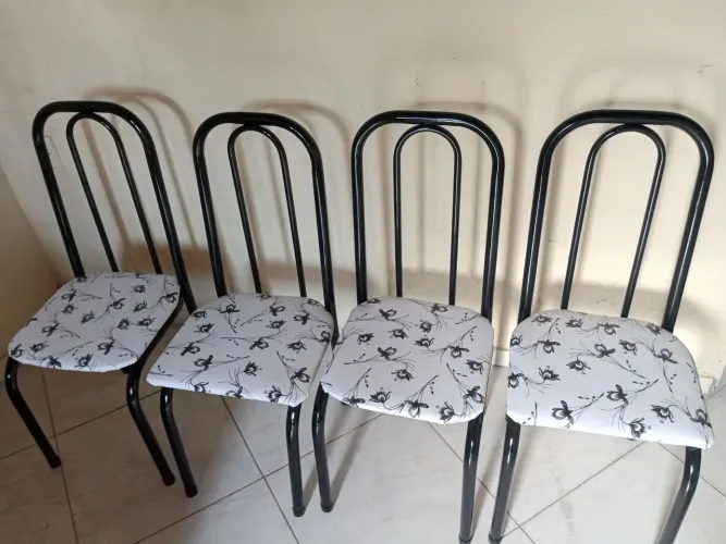 cadeiras faço entrega imediata e aceita cartão