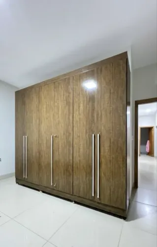GUARDA ROUPA CASAL GRANDE