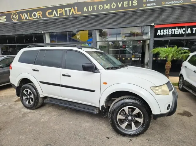Mitsubishi Pajero Dakar 3.2 4X4 T.i. Dies. 5P Mec. 2013