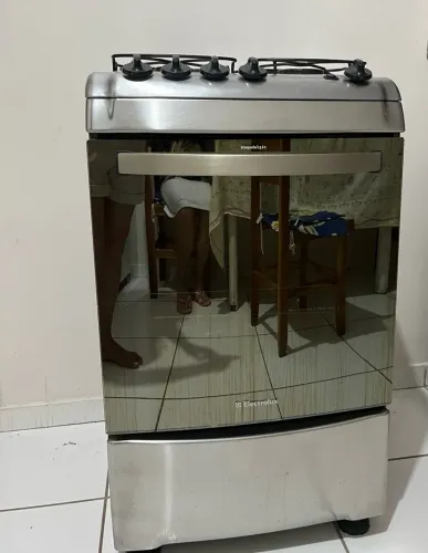 Fogão Electrolux 4 Bocas Inox - R$ 350,00