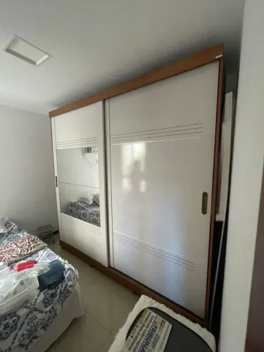Guarda roupa seminovo
