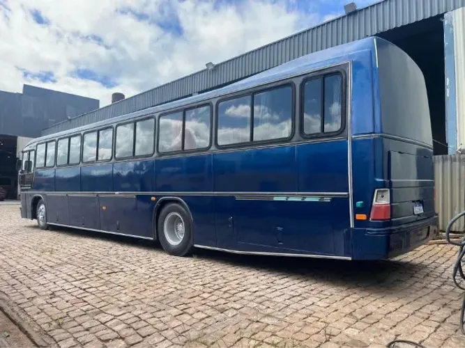 Onibus Volvo B10
