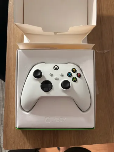 Controle sem fio Xbox Series Robot White