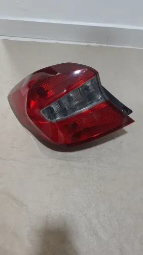 Lanterna traseira lado esquerdo Novo Ford ka hatch - Original Ford 