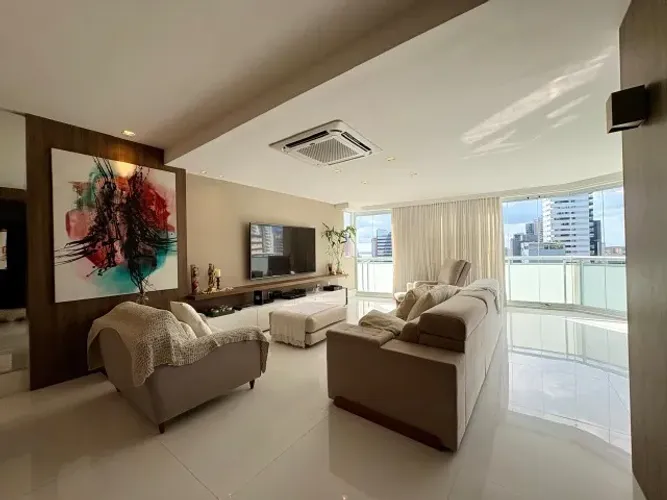 Belo apartamento no Ed. Ile de Palais | 197m² | 3 suítes | 4 vagas de garagem