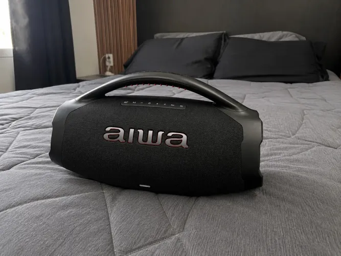 Caixa De Som Boombox Aiwa AWS-BBS-01-B 200w IP66 30hs De Bateria
