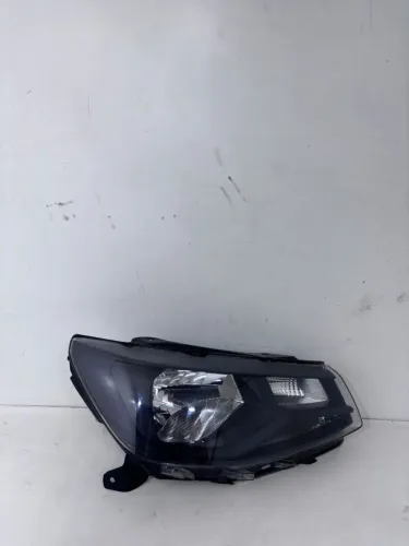 Farol Volkswagen saveiro robust 2024 A 2026 lado direito original 