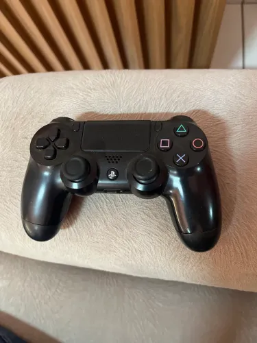 Controle de ps4 seminovo