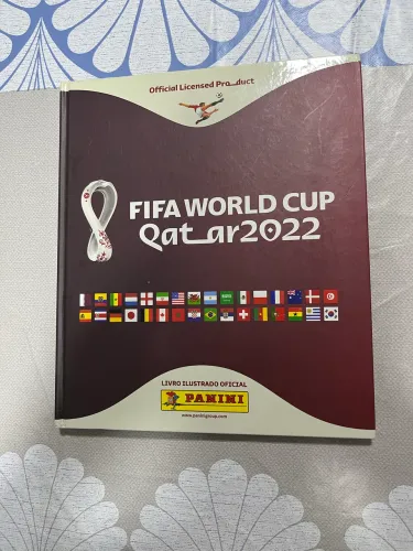 Álbum da Copa 2022 completo c/legeds