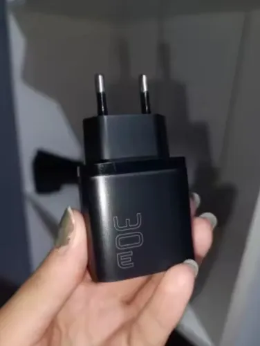 Fonte Turbo Essager 30W PD 3.0 QC 3.0