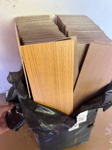 150 PISOS VINÍLICOS 250 reais