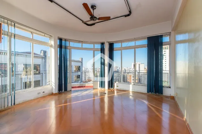Conjunto comercial para venda em Centro, 353m²