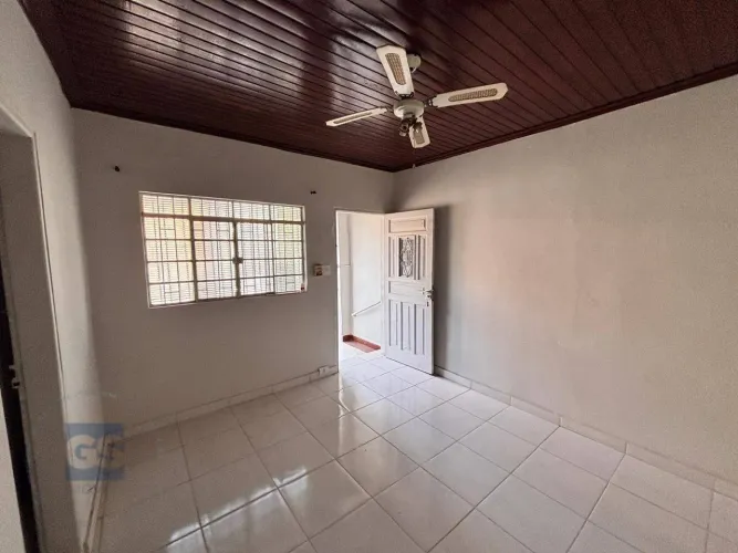 Casa com 3 dormitórios para alugar, 100 m² por R$ 2.300,00 - Alto - Itu/SP