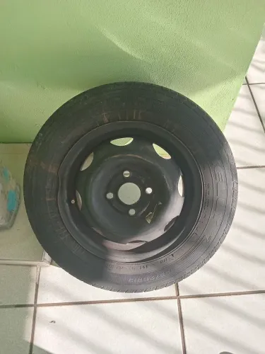 Pneu aro 13 para GM 