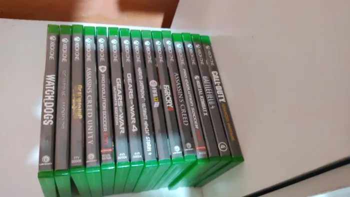 Jogos Xbox One perfeito estado 70 reais cada ou 15 jogos por 900 reais