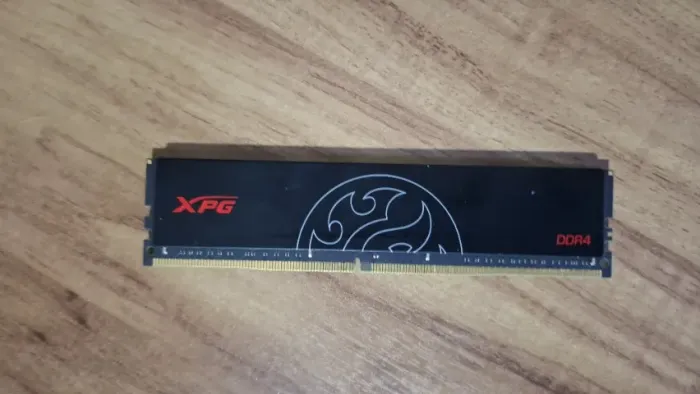 Memória XPG Hunter 16GB, 2666MHz, DDR4, CL16 AX4U2666316G16-SBHT