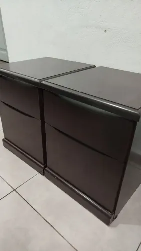 Criado mudo 2