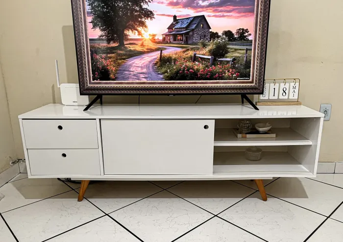 RACK RETRÔ BRANCO EM ÓTIMO ESTADO!
