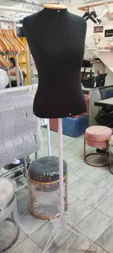 Busto Costureira Com Pedestal 