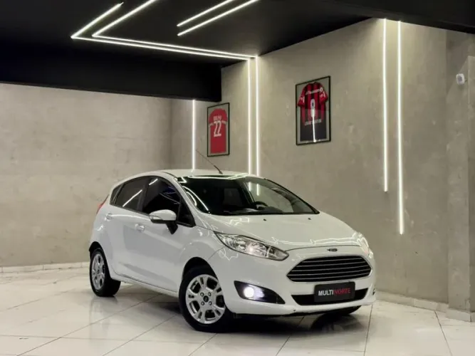 Ford Fiesta 1.6 16V Flex Aut. 5P 2015