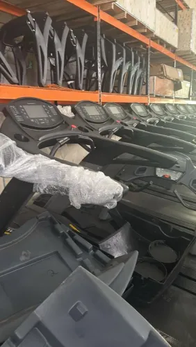 Esteiras Movement Black G2 RT250 com inclinação!!