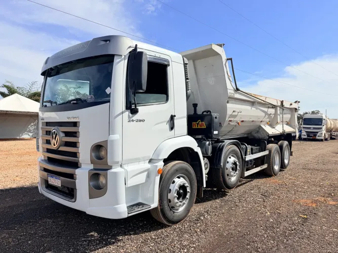Vw 24-250 ano 2008 Bitruck basculante 