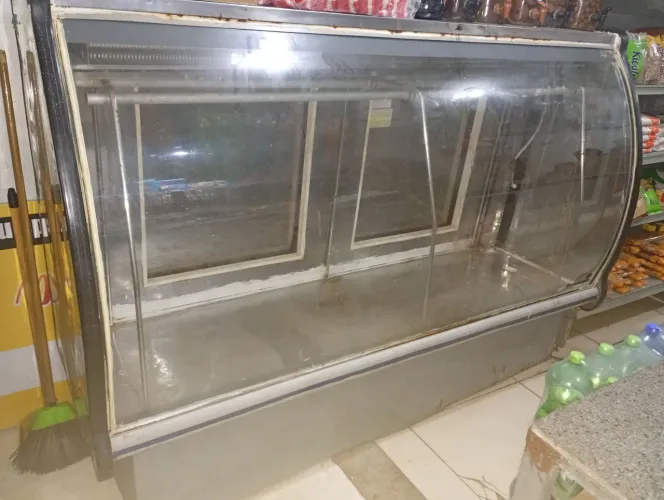 Vende-se freezer expositor para carnes