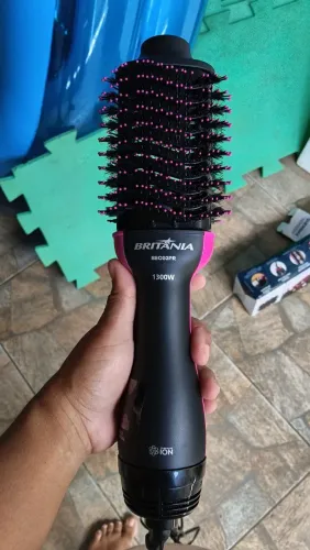 Escova secadora Britânia 4 em um