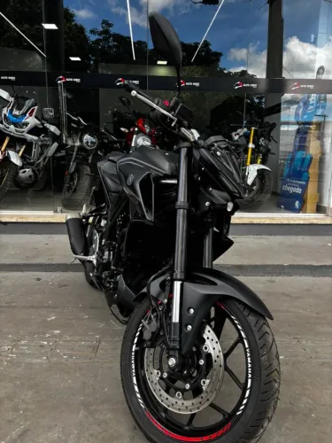 YAMAHA MT 03