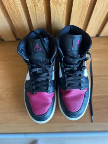 Tênis nike air jordan original preto e vinho 42,5