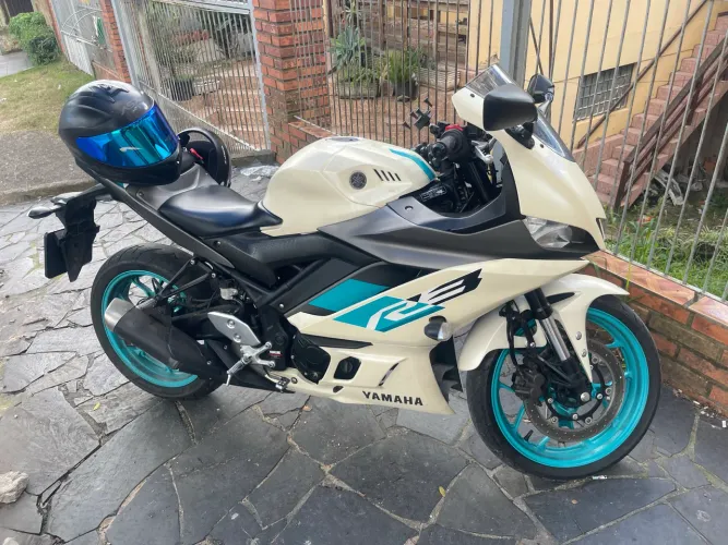 Vendo R3 2025 R$ 25.000,00 na garantia de fábrica único dono 