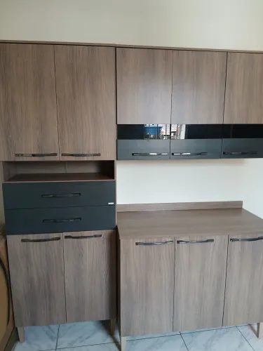 Armario de cozinha barita semi novo para retirada 