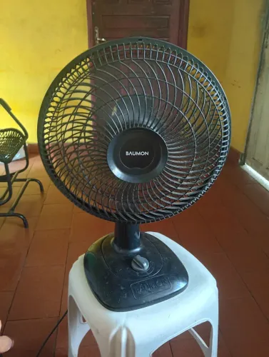 Ventilador Baumon 1 mês de uso 80 reais 