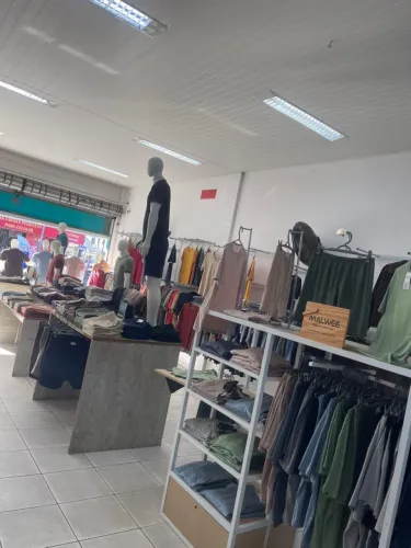 Loja multimarcas no centro da cidade